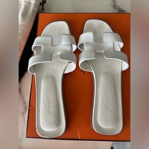 Hermes Oran slide 38.5